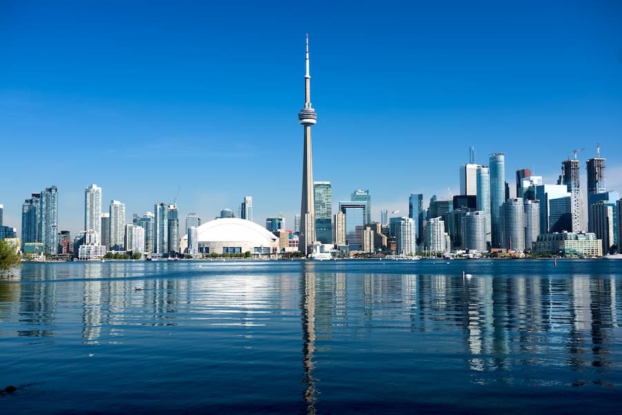 toronto-city-skyline-ontario-canada-vings